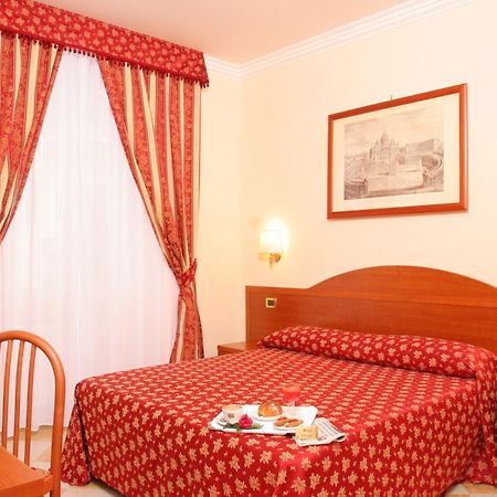 Hotel Chicago Рим Екстер'єр фото