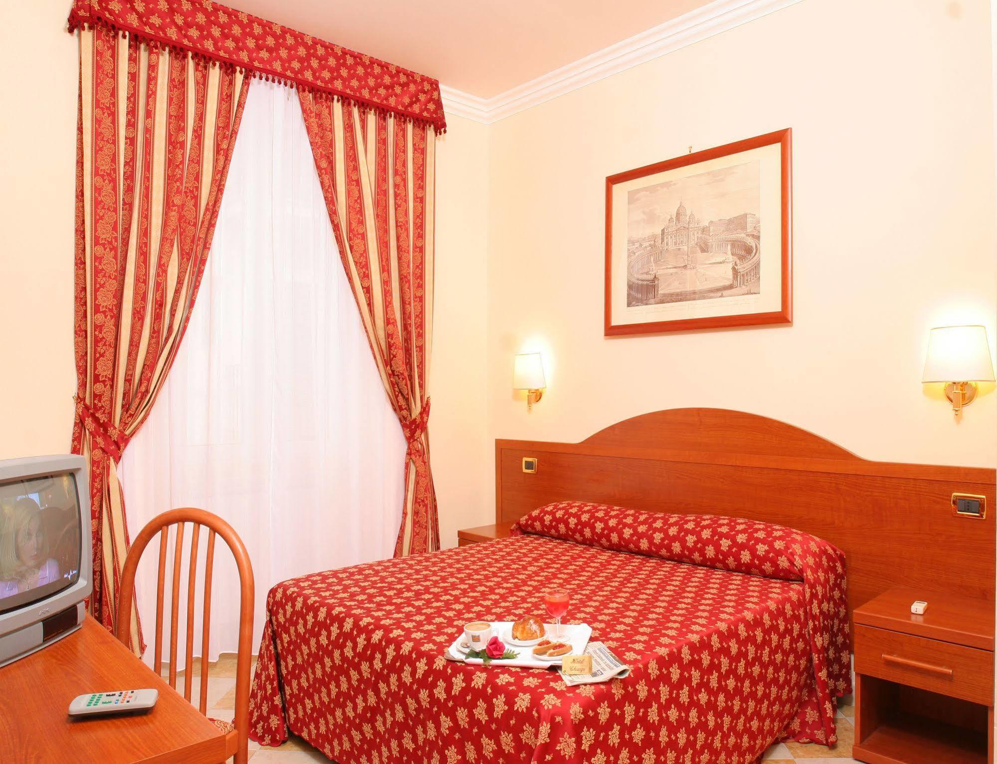 Hotel Chicago Рим Екстер'єр фото